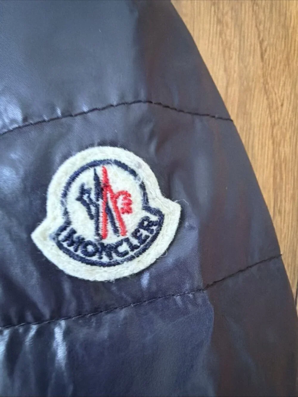 Moncler Kid's Boys Down Quilted Light Puffer Jacket Blue/White/Red Size 6 (Q11)